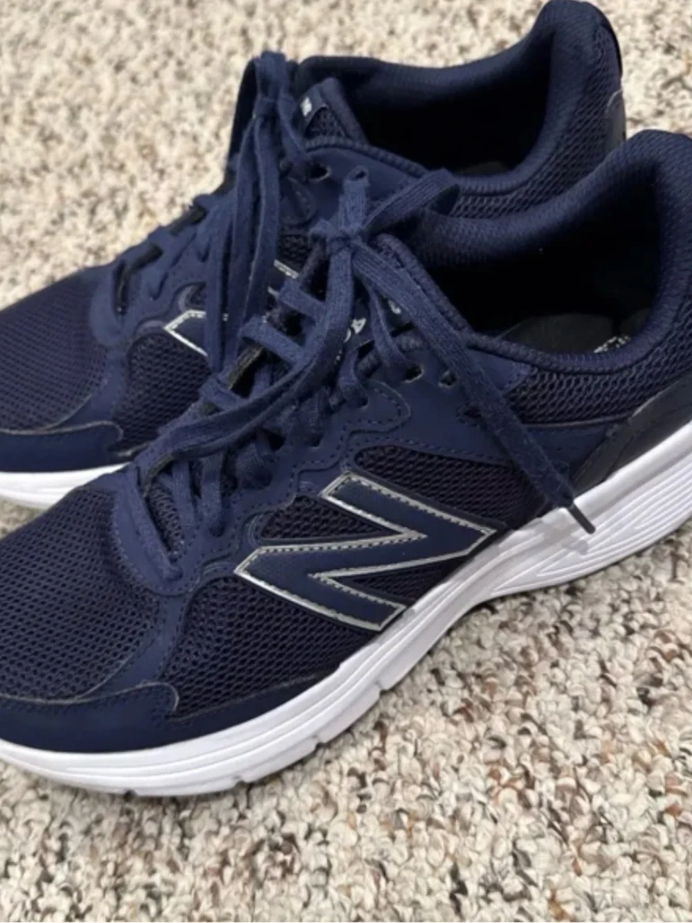 Like New! New Balance 460 v3 Shoes Mens 8 Navy Blue White Running Shoes
